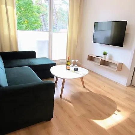 Dwie Sosny Ostrowski アパート