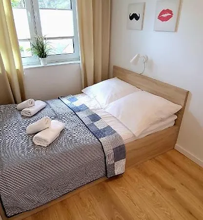 Dwie Sosny Ostrowski Apartment