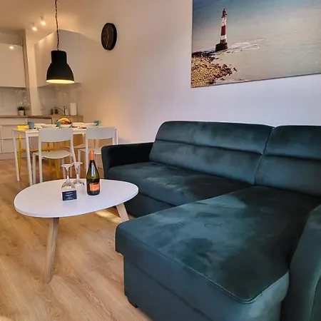 Dwie Sosny Ostrowski *