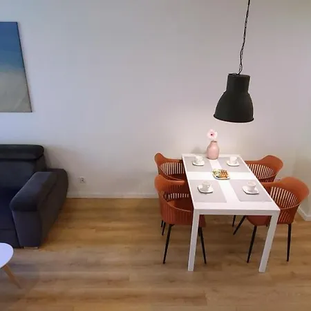 Dwie Sosny Ostrowski *