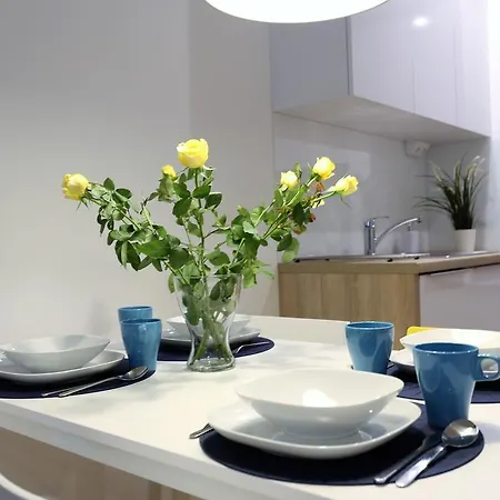 Dwie Sosny Ostrowski ウストロニエ・モルスキエ