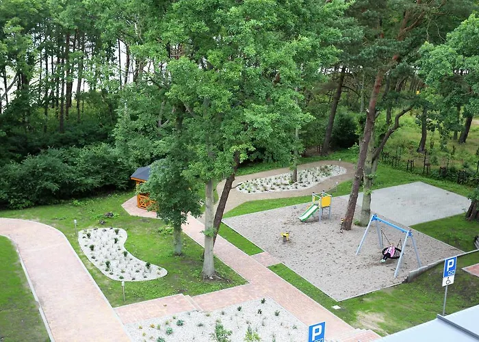 Dwie Sosny Ostrowski * Ustronie Morskie